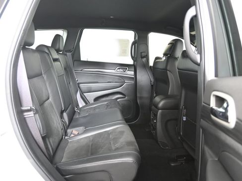 Used 2021 Jeep Grand Cherokee Laredo X AWD/4WD image 15