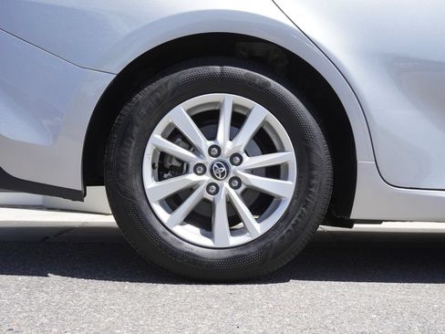 Used 2025 Toyota Camry LE FWD image 34