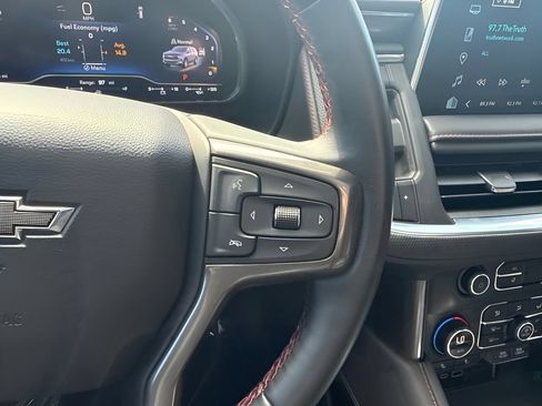 Used 2023 Chevrolet Suburban RST w/ Luxury Package AWD/4WD image 19
