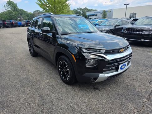 Used 2023 Chevrolet TrailBlazer LT FWD image 5