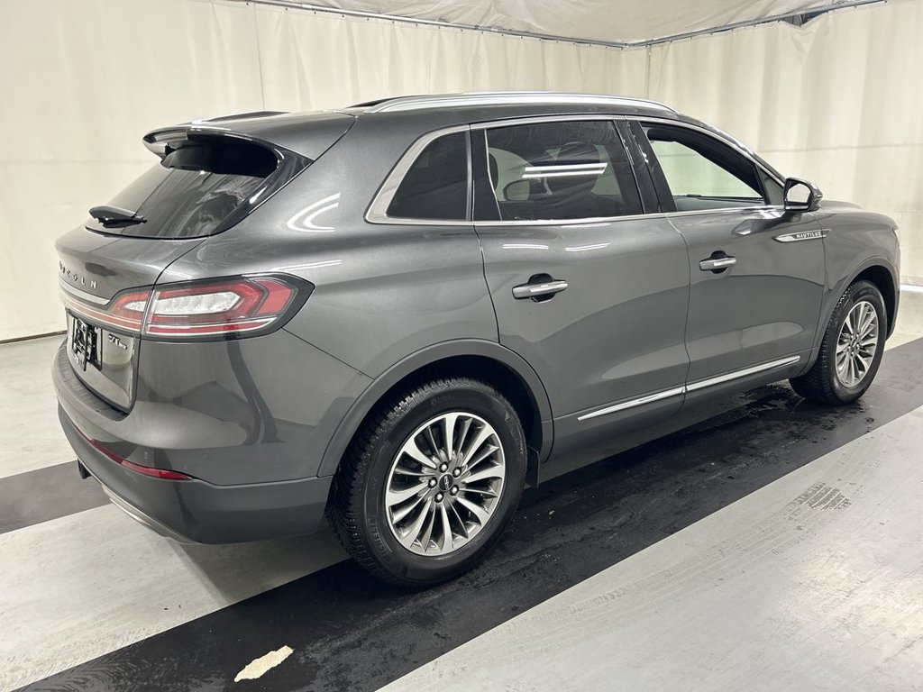 Used 2020 Lincoln Nautilus Reserve w/ Class II Trailer Tow Package AWD/4WD image 2