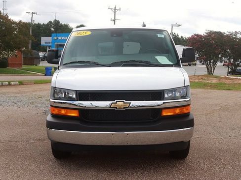 Used 2025 Chevrolet Express 3500 LT w/ LT Preferred Equipment Group RWD image 2