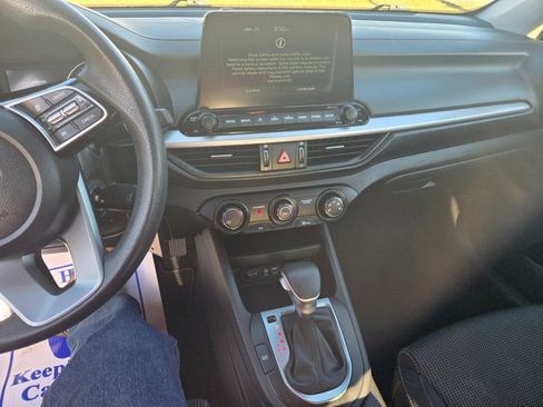 Used 2021 Kia Forte LXS image 8