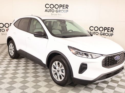 Used 2025 Ford Escape Active FWD image 1