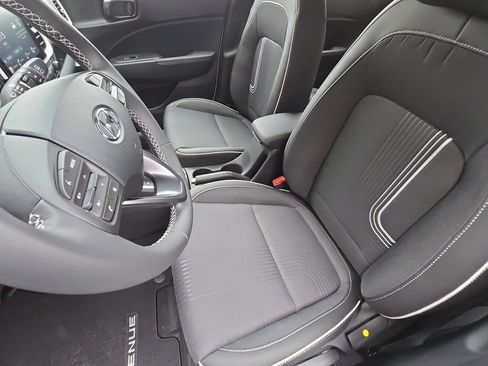 New 2026 Hyundai Venue SEL image 15