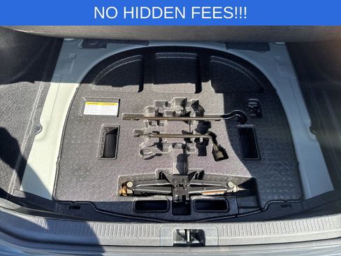 Used 2025 Toyota Camry LE FWD image 40