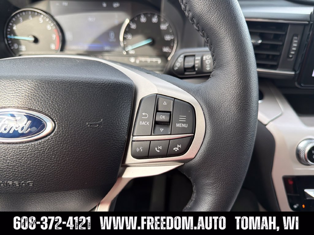 Used 2024 Ford Explorer XLT w/ Equipment Group 202A AWD/4WD image 16
