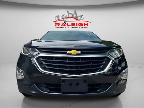 Used 2019 Chevrolet Equinox LT w/ Driver Convenience Package image 4