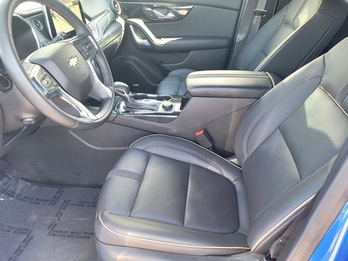 Certified 2025 Chevrolet Blazer Premier w/ Driver Confidence II Package image 12