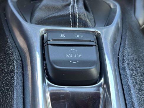 Used 2016 Chevrolet Camaro SS image 21