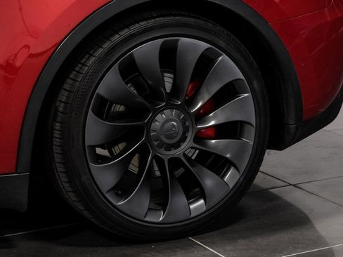 Used 2020 Tesla Model Y Long Range image 50