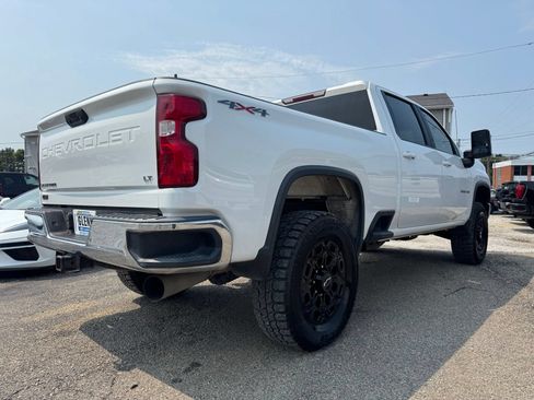 Used 2021 Chevrolet Silverado 2500 LT w/ Fleet Comfort Package AWD/4WD image 6