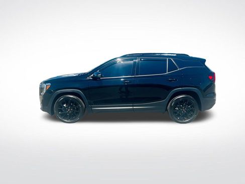 Used 2024 GMC Terrain SLT w/ Infotainment Package II AWD/4WD image 4
