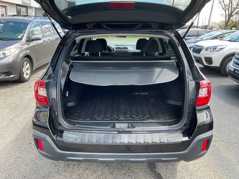 Used 2018 Subaru Outback 2.5i Premium AWD/4WD image 10