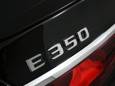 Used 2025 Mercedes-Benz E 350 Sedan image 26