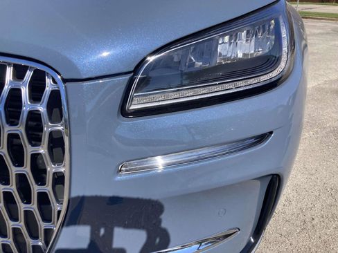 New 2026 Lincoln Corsair Premiere image 11