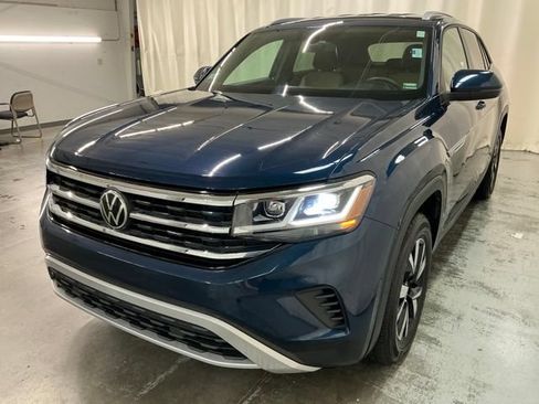 Used 2021 Volkswagen Atlas Cross Sport SE FWD image 9