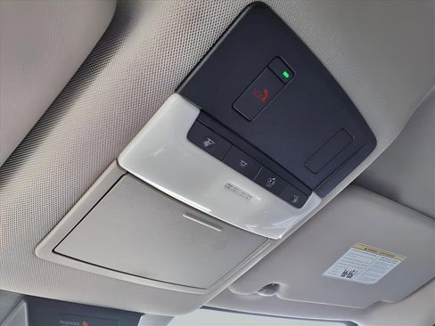 Used 2023 Nissan Rogue SV image 26