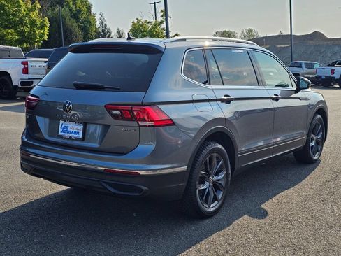 Used 2022 Volkswagen Tiguan SE AWD/4WD image 5