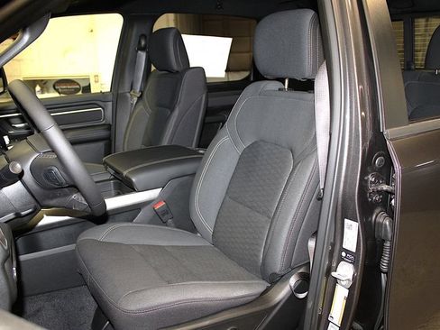 New 2026 RAM 1500 Big Horn AWD/4WD image 25