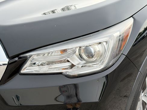 Used 2021 Subaru Ascent Limited w/ Technology Package AWD/4WD image 9