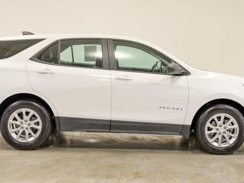 Used 2020 Chevrolet Equinox LS image 8