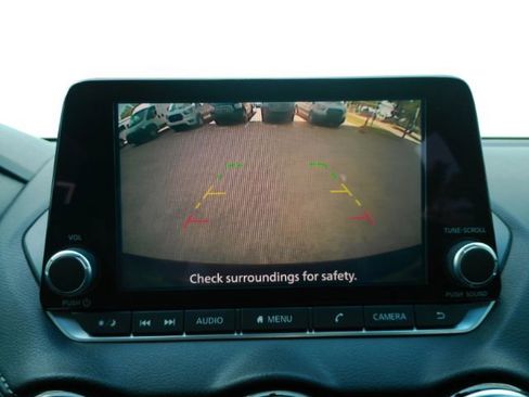 Used 2020 Nissan Sentra SV FWD image 8