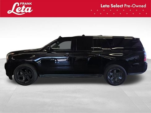 Used 2020 GMC Yukon XL SLT w/ Graphite Performance Edition image 3