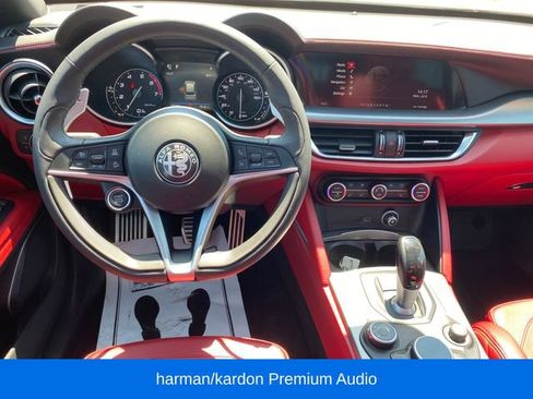 Used 2018 Alfa Romeo Stelvio Ti Sport AWD/4WD image 7