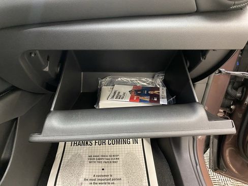 Used 2024 Chevrolet Blazer LT w/ Convenience Package image 36