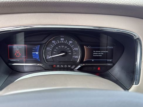 Used 2017 Lincoln Navigator Select RWD image 8