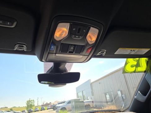 Used 2023 RAM 1500 Big Horn AWD/4WD image 25