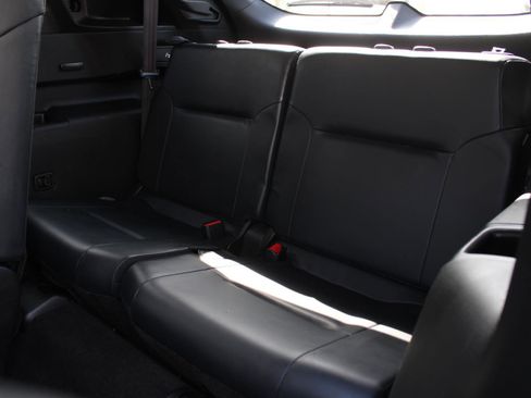 Used 2024 Mitsubishi Outlander SE AWD/4WD image 17