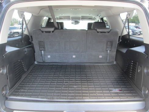 Used 2019 Chevrolet Suburban LT AWD/4WD image 13