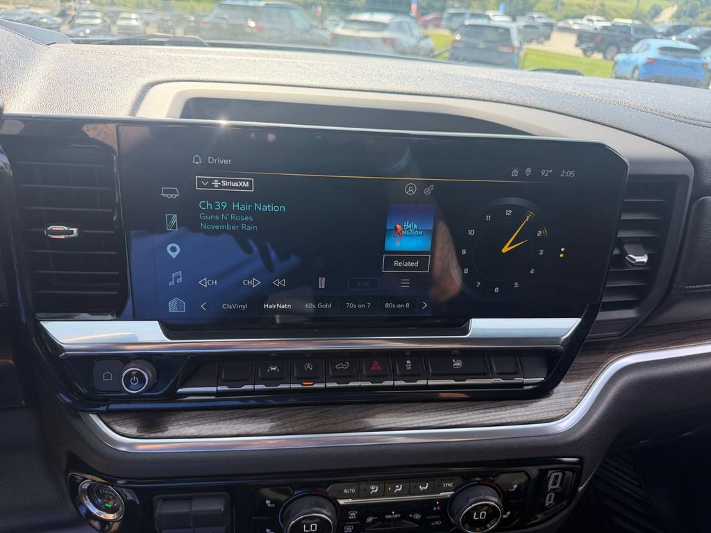 Certified 2025 Chevrolet Silverado 1500 LT AWD/4WD image 19