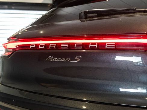Certified 2026 Porsche Macan S AWD/4WD image 14