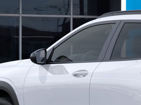 New 2026 Chevrolet Trax RS w/ Sunroof Package image 12