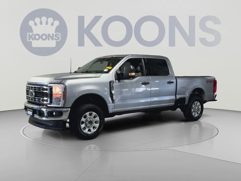 Used 2024 Ford F250 XLT w/ FX4 Off-Road Package AWD/4WD image 5