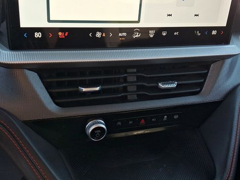 Certified 2025 Ford Explorer ST-Line w/ ST-Line Street Pack image 14