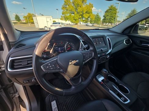 Used 2020 Chevrolet Equinox LT w/ Sport Edition FWD image 28