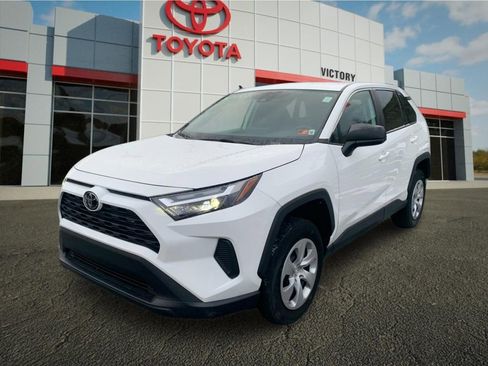 Used 2023 Toyota RAV4 LE image 7