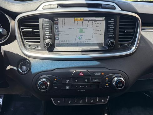 Used 2017 Kia Sorento SX FWD image 32