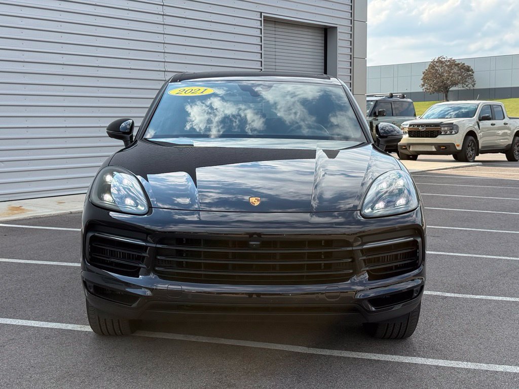 Used 2021 Porsche Cayenne AWD/4WD image 2