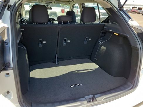 New 2024 Nissan Kicks SV image 15