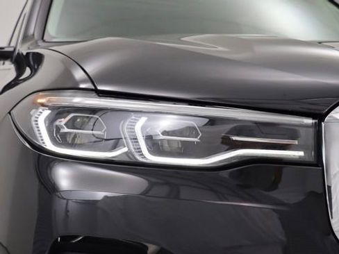 Used 2020 BMW X7 xDrive40i w/ Premium Package AWD/4WD image 9