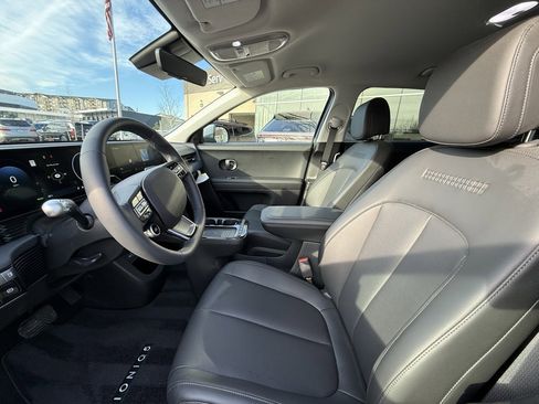 Certified 2025 Hyundai Ioniq 5 SEL image 12