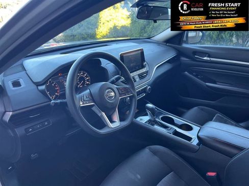 Used 2021 Nissan Altima 2.5 SV image 12