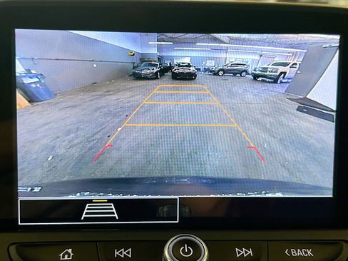 Used 2022 Chevrolet Blazer LT image 9