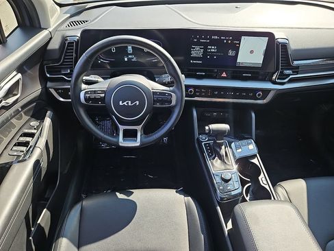 Certified 2023 Kia Sportage EX AWD/4WD image 10