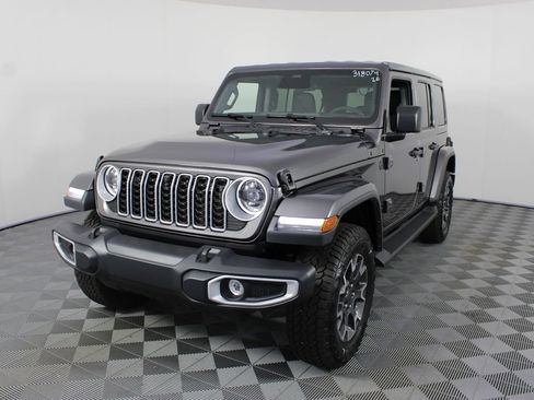 New 2026 Jeep Wrangler Unlimited Sahara AWD/4WD image 20